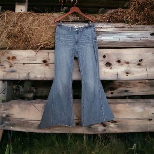 Ariat R.E.A.L. High Rise Alondra Extreme Flare Denim Blue Jeans Size 31 x 32